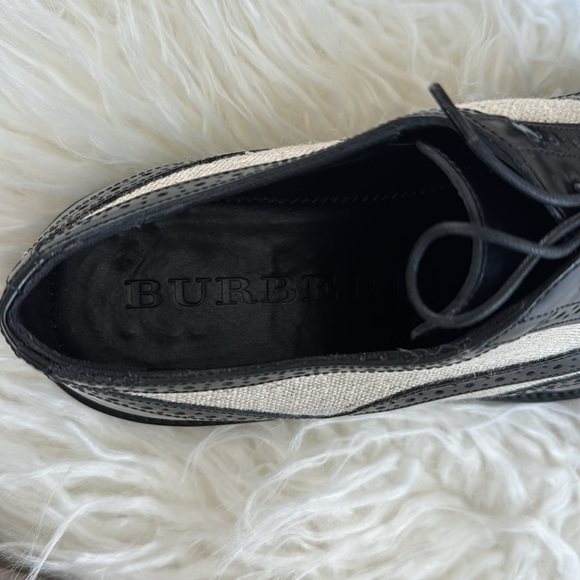 Burberry Shoes - Picture 9 of 10
